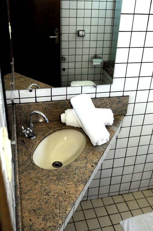 Gutemberg Plaza Hotel Nova Serrana Δωμάτιο φωτογραφία